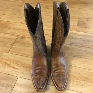 Ariat cowboy boots